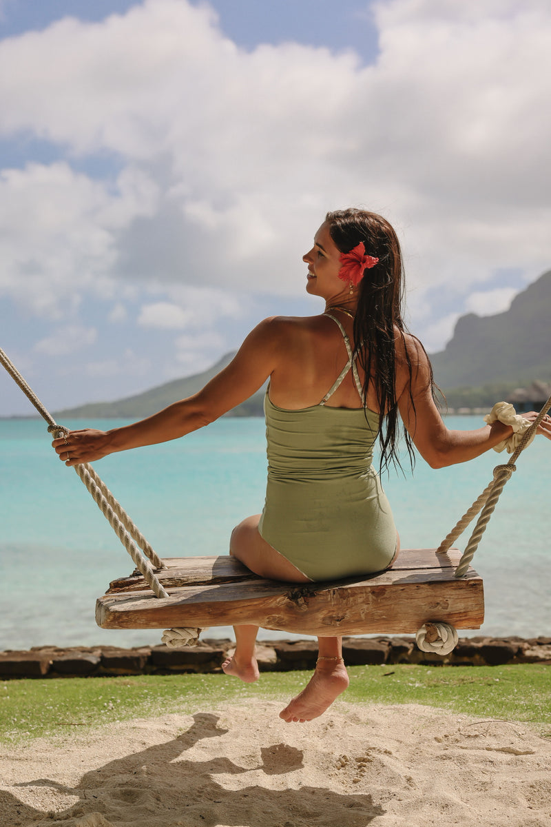 7757EA25-9827-4407-AC6C-